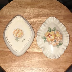 Vintage Flower Ruffle Trim Jewelry Trinket Box